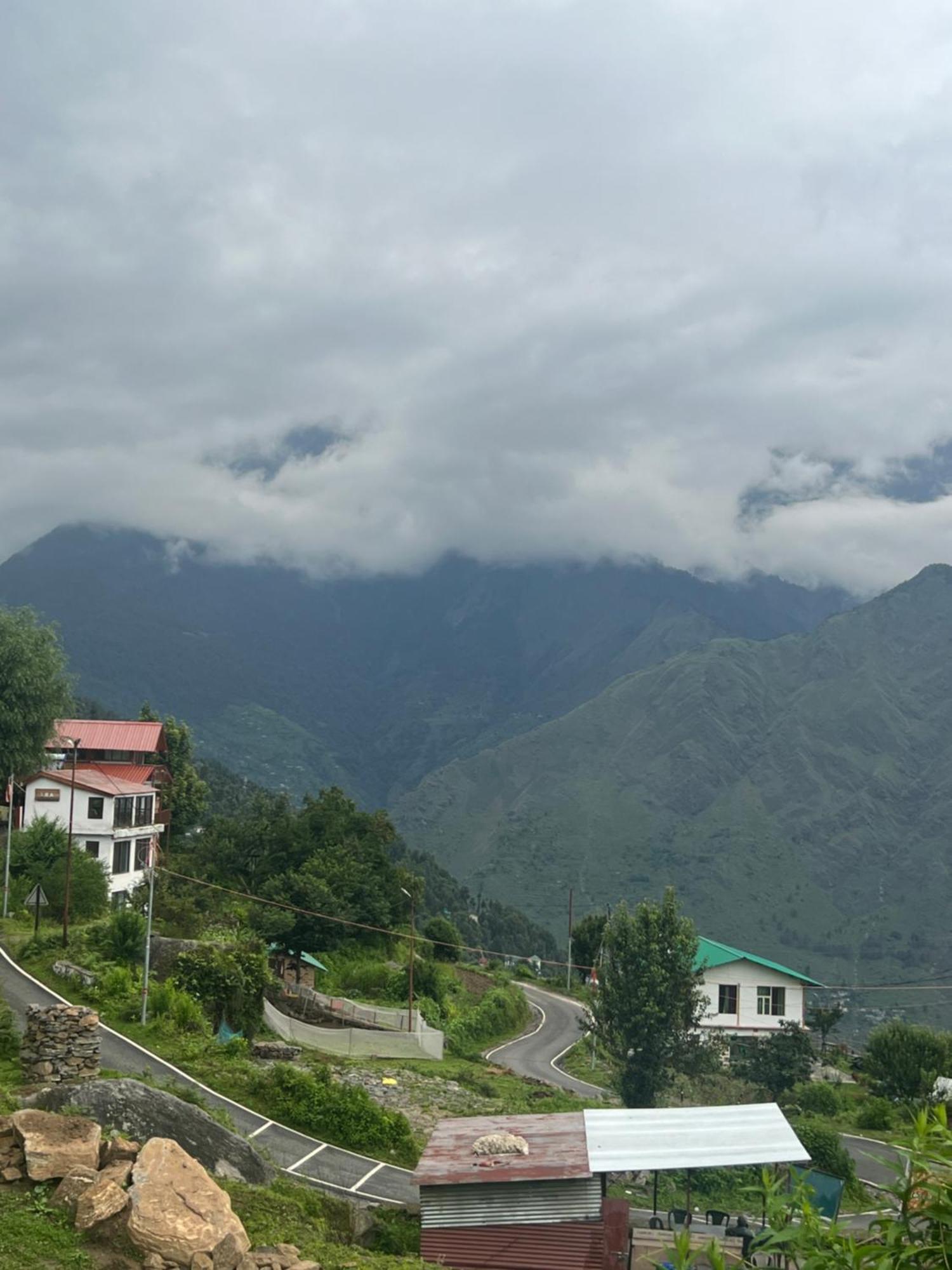 Faraway Cottages, Auli Джошимат Экстерьер фото